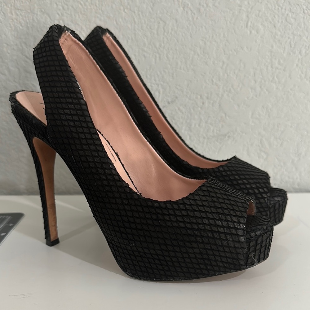Elegant Black Peep-Toe Slingback Heels